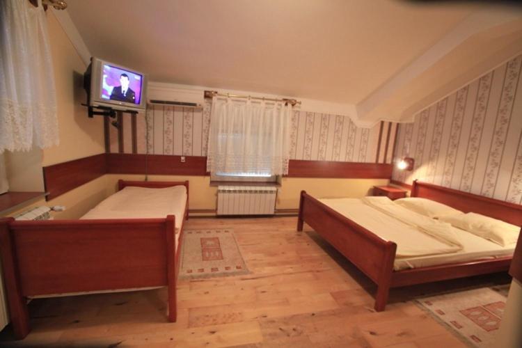 Hotel Dunav Sremski Karlovci Quarto foto
