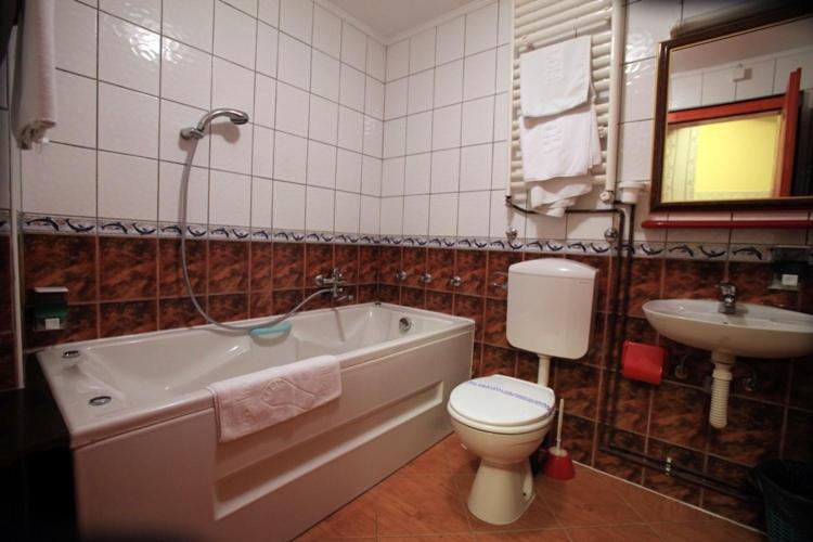 Hotel Dunav Sremski Karlovci Quarto foto